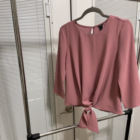 SOLD 3 for $20 Ann Taylor Petite Dusty Rose Blouse - Picture 3 of 8